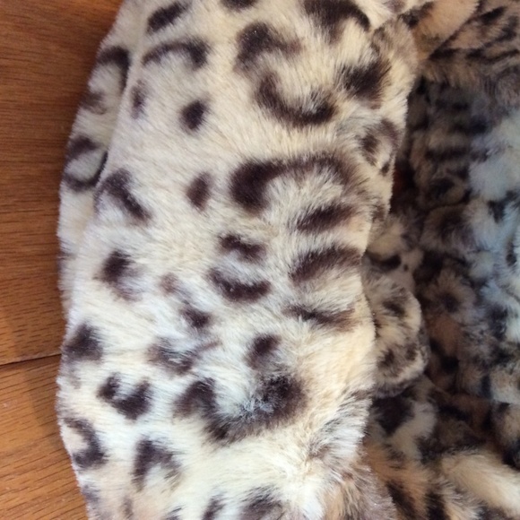 Animal Print fluffy  Infinity Scarf, Brown & tan - Picture 3 of 5